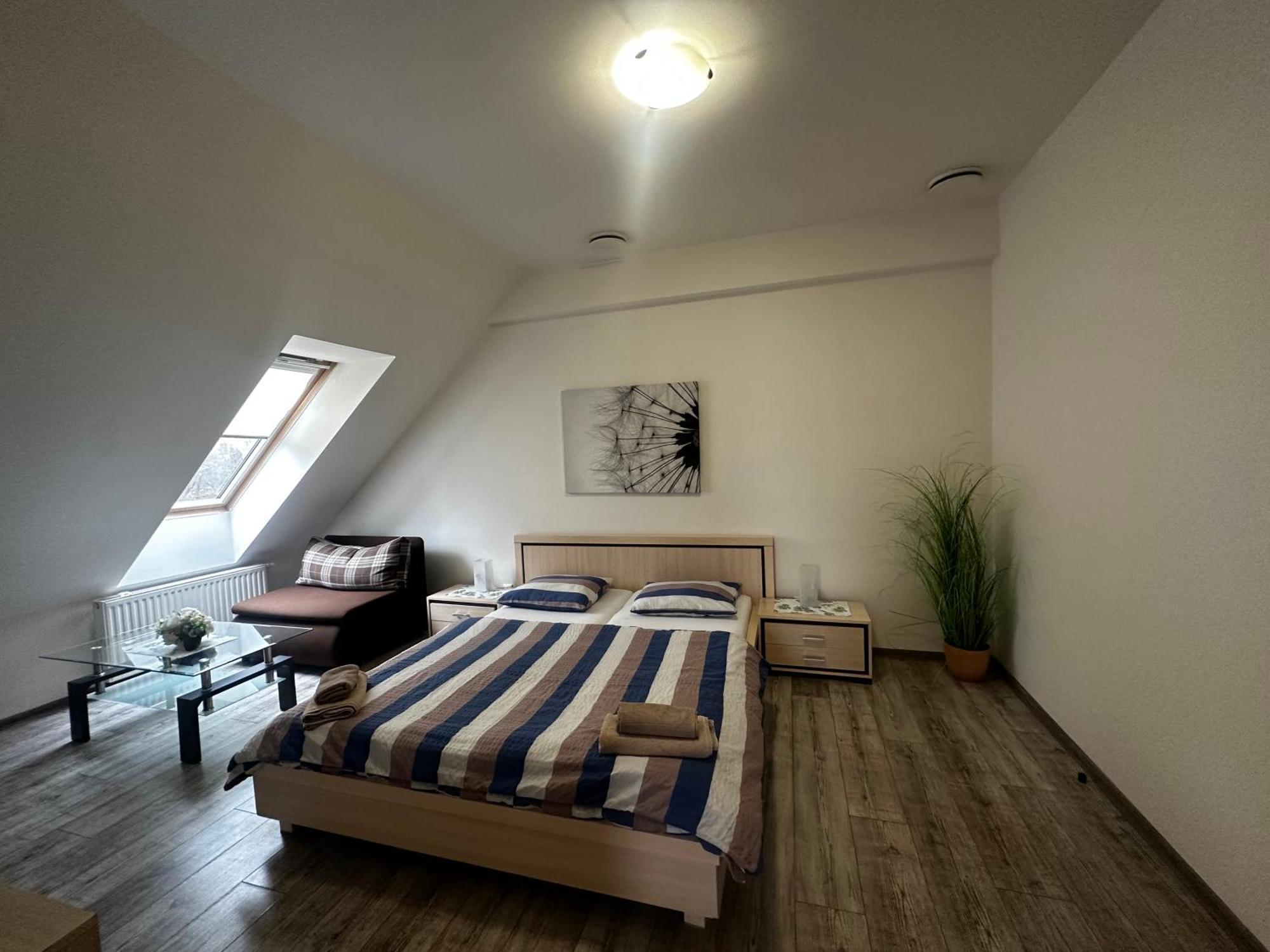 Penzion-Hutira Relax Club Handlová Zewnętrze zdjęcie