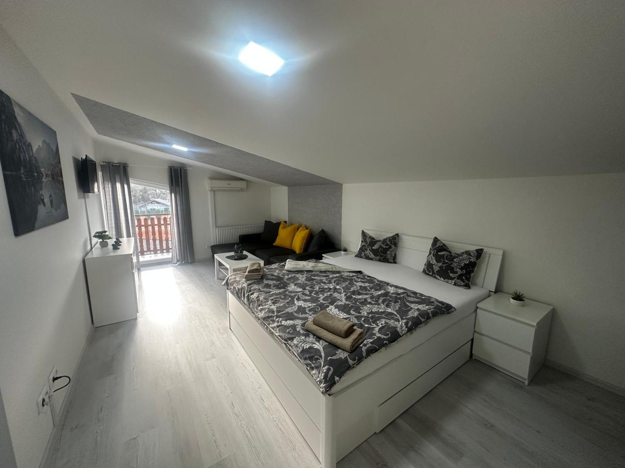 Penzion-Hutira Relax Club Handlová Zewnętrze zdjęcie