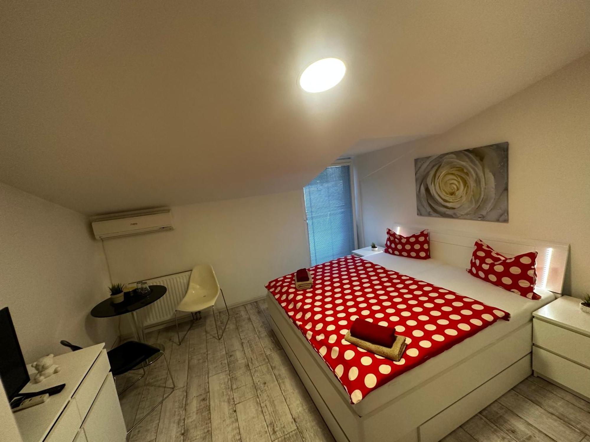 Penzion-Hutira Relax Club Handlová Zewnętrze zdjęcie