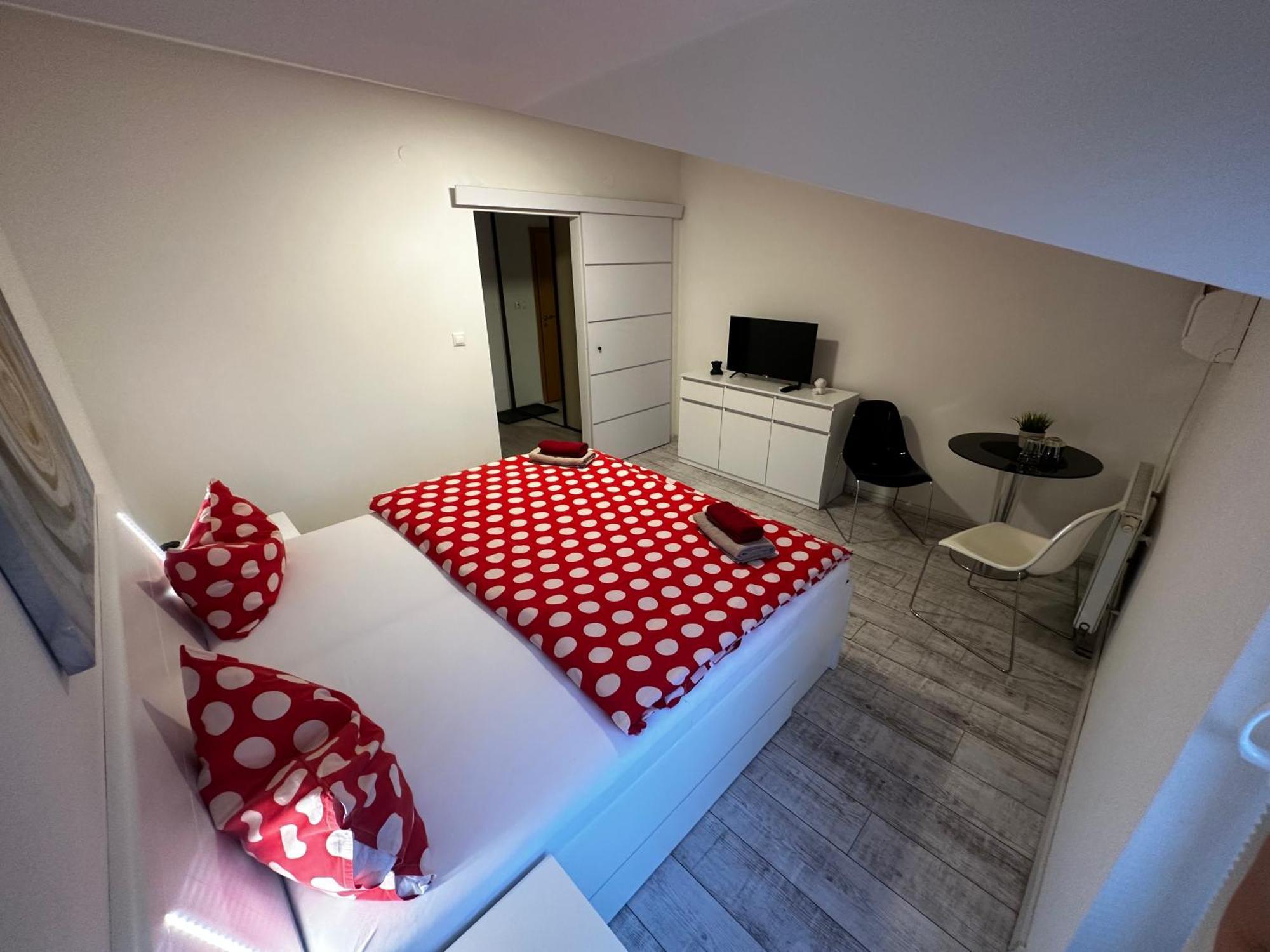 Penzion-Hutira Relax Club Handlová Zewnętrze zdjęcie